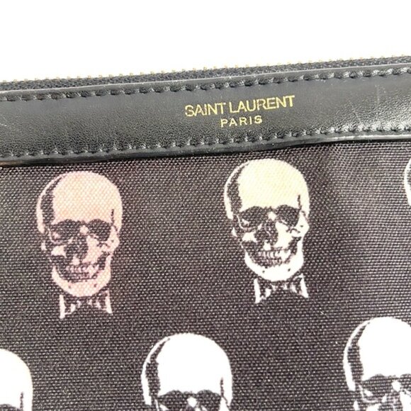 Saint Laurent Hunting Black and White Skull Printed Nylon Zipped Ipad Sleeve - Picture 4 of 9
